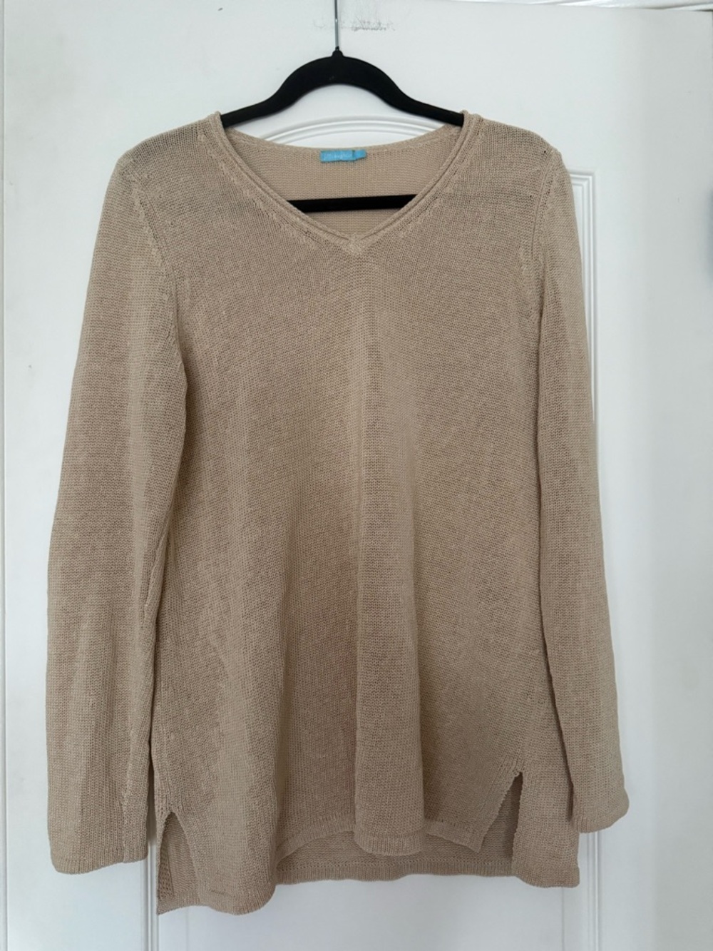 J. McLaughlin Beige V Neck Cotton Knit Sweater Beachy Summer